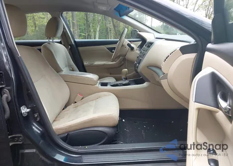 2015 Nissan Altima 2.5 S z USA, uszkodzony, nr VIN 1N4AL3AP8FC249040